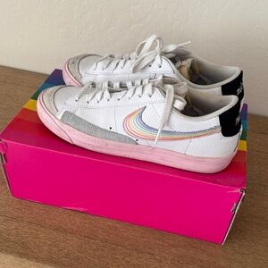 Nike White and Black Sneakers with Rainbow Accents